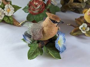 lot 345 image: Assorted Bird Figurines