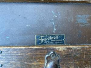 lot 388 image: Antique Steamer Travel Trunk