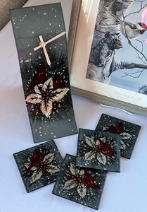 lot 15 image: Bird Themed Decor