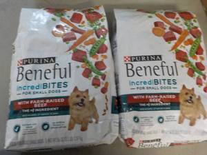2 Bags Purina Beneful Food for Smal...