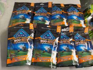 8 - 4.5 oz Bags Blue Boo Bits Dog T...