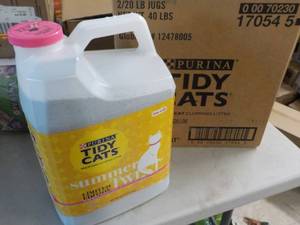 2 - 20 lb. Jugs Purina Tidy Cat Lit...