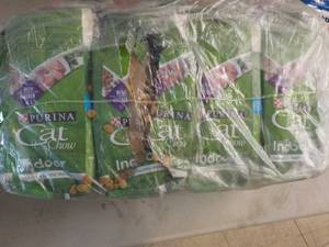 4 Bags Purina Cat Chow...