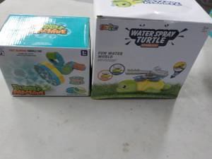 Bubble Machine and Waterspray Turtl...