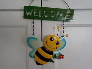 Butterfly Chime and Welcome Bee Met...