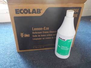 Case of Ecolab 12 - 32 oz Bottles L...