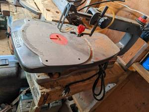 lot 4 image: Craftsman 16 Scroll Saw (Model#315...