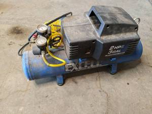 lot 23 image: Ex-Cell 3 Gallon, 2HP Air Compresso...