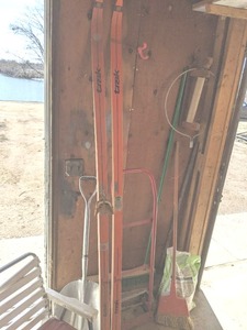 lot 58 image: Hand Truck, Metal Shovel, Folding C...