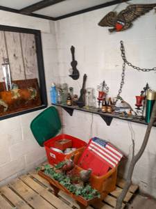 lot 96 image: Large Corner Lot (Vintage Liquor De...