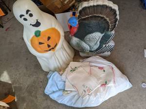 lot 114 image: (2) Outdoor Blow Molds (Halloween, ...