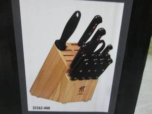 lot 7 image: (F-1) 15pc Knife Block Set...