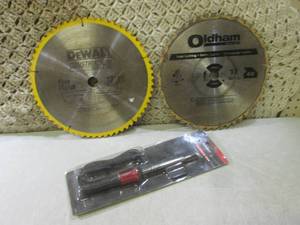 lot 15 image: (EC1) 2 12 Saw Blades and 60W Sold...