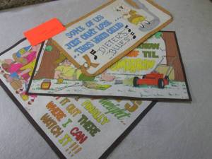 lot 33 image: (FS) Vintage Decor...