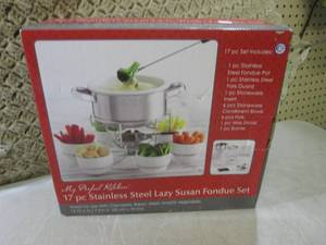 lot 37 image: (F-0) 17pc Stainless Steel Lazy Sus...