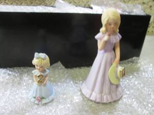 lot 61 image: (BS) Lot of 16 Assorted Birthday Gi...