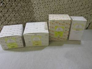 lot 122 image: (F-0) Precious Moments Porcelain Fi...