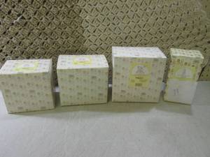 lot 129 image: (F-0) Precious Moments Porcelain Fi...