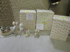 lot 133 image: (EW6) Assorted Precious Moments Por...