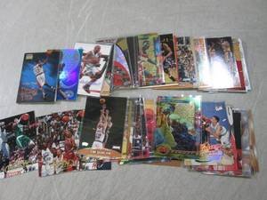 lot 154 image: (BSB) 50 Assorted Basketball Tradin...