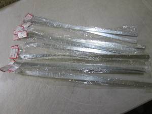 lot 188 image: (G-1) 10 Universal Lock-Out Tools...