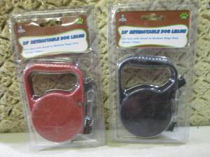 lot 190 image: (EC1) 2 - 10 ft Retractable Dog Lea...