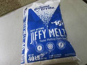 lot 198 image: (EC2) 40 pound Bag Jiffy Melt Salt...