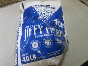 lot 199 image: (EC2) 40 pound Bag Jiffy Melt Salt...