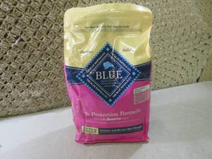 lot 207 image: (C-2) 6 Pound Bag Blue Dog Food Bes...