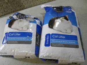 lot 212 image: (C-1) 2 - 10 Pound Bags Scented Cat...