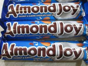 lot 248 image: (B-1) 18 Almond Joy Candy Bars Past...