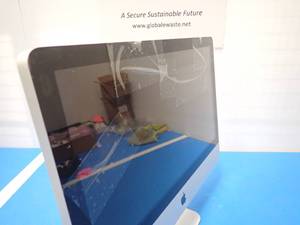 lot 107 image: Apple&nbspiMac10,1 All-in-One PC &nbspINTEL(R) CORE(TM)2 DUO CPU E7600  3.06GHZ  4GB DDR3 SDRAM  500GB HD  includes power cable  includes IOS  cracked screen