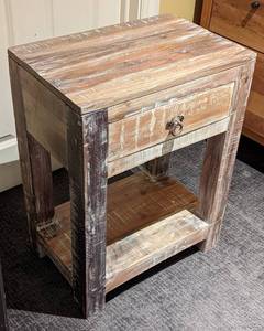 lot 8 image: RusticWeathered Look Side Table