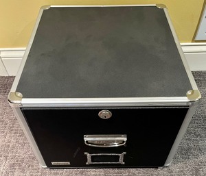 lot 55 image: Vaulz File Box