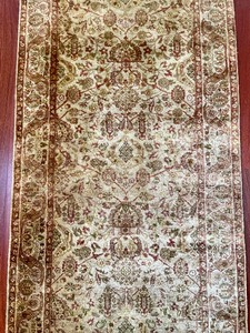 lot 46 image: Beautiful Hallway Runner