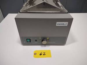 lot 62 image: VWR RF 1212 Water Bath...