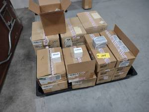 lot 104 image: Plungers, Needles, & Boxes...