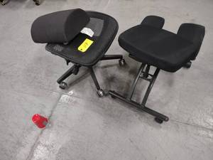 lot 117 image: (2) Chairs...