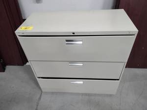 lot 127 image: 4 Drawer Lateral File...
