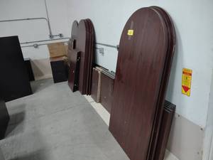 lot 138 image: Modular Office Furniture Components...