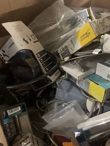 HUGE LOT of Moen, Korky, Delta, Pfister, Everbilt, Danco Side Sprayers, Shower Heads, Towel Bars, Toilet Paper Roll Holders and other Plumbing Supplies