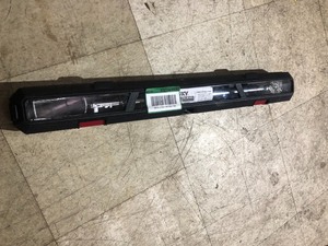Husky 50 ft. lbs. to 250 ft. lbs. 12 in. Drive Torque Wrench
