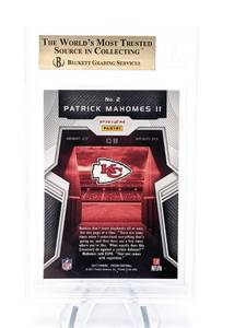 2017 Patrick Mahomes Prizm Rookie Introductions - Beckett 9.5 (10 Sub)