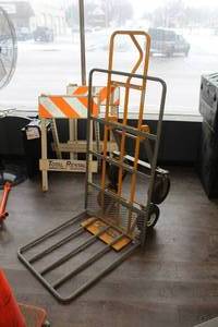 lot 1001 image: 4-wheel Heavy Duty Dolly