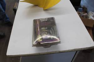 lot 1048 image: Wrap-on 9 Electric Pipe Heating Cable