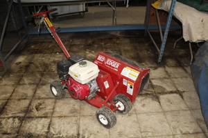lot 954 image: Brown Products F-781H TrenchMaster Honda GX240 Gas Bed Edger
