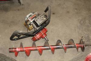 lot 965 image: General Hole Digger Gas Auger 210