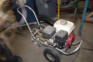 lot 974 image: KNA HD 3.027 G Gas Pressure Washer