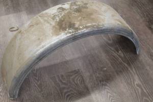lot 1129 image: Lot of (2) Trailer Wheel Wells