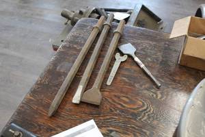 lot 1088 image: Lot of (5) Assorted Jackhammer Bits